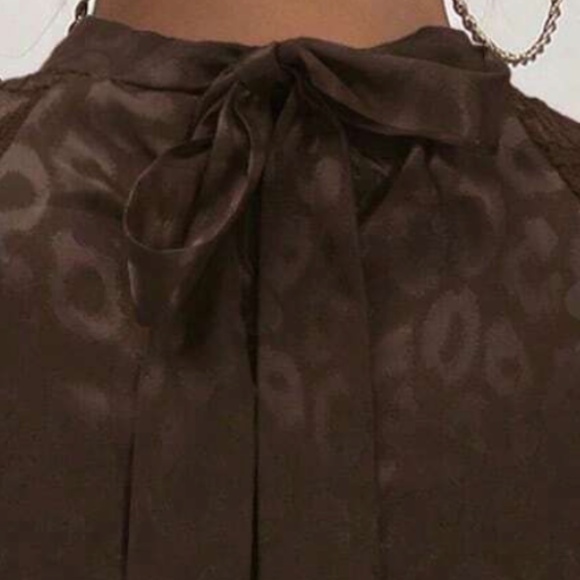 023 Luxe Satin Leopard Print Lace Blouse - Picture 2 of 3